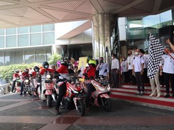 Menteri Sandiaga Uno Lepas 10 Bikers Touring 1.500 Km ke Sirkuit Mandalika