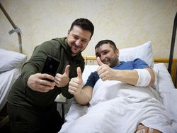 Presiden Ukraina Minta Tentara Rusia Menyerah, Corona di China Meroket!