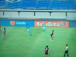 Yakob Sayuri Jebol Gawang Persela, PSM Unggul 2-1 di Babak 2