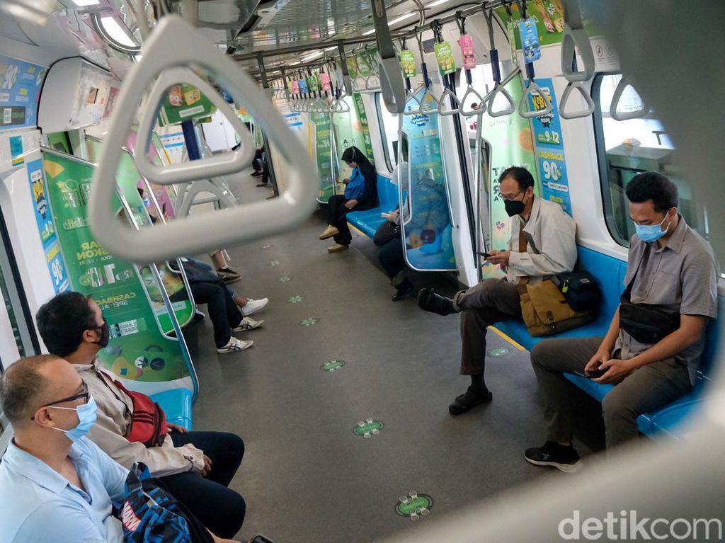 Seperti KRL, Duduk di MRT Sudah Tak Perlu Jaga Jarak