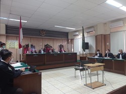 Sampaikan Eksepsi, Adam Deni Minta Dakwaan Dibatalkan