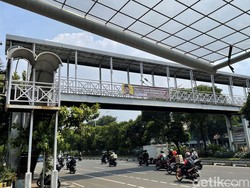 Jubir Luhut: Spanduk Luhut Capres 2026 Dibikin Kelompok Iseng