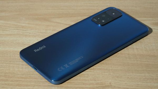 Daftar 10  HP Terlaris di Dunia, iPhone 13 Peringkat Pertama