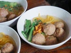 Dijajakan Pakai Gerobak dengan Harga Murah, Bakso Terkenal hingga ke Pelosok Kampung