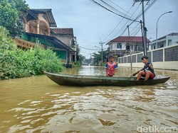 Banjir di Baleendah, Jalur Kota-Kabupaten Bandung Lumpuh