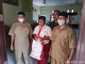Batal Tinjau Vaksin di IKN Nusantara, Jokowi Titip Beri Hadiah ke Siswa Batal Tinjau Vaksin di IKN Nusantara, Jokowi Titip Beri Hadiah ke Siswa