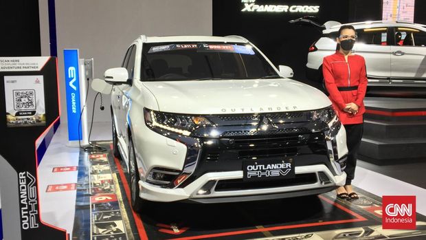 Gaikindo Jakarta Autoweek (JAW)  menyugukan berbagai varian mobil berteknologi ramah lingkungan. Mobil listrik tersebut hadir dari beragam merek, mulai berjenis hybrid, plug in, sampai dengan murni berbasis listrik.