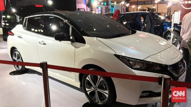 Gaikindo Jakarta Autoweek (JAW)  menyugukan berbagai varian mobil berteknologi ramah lingkungan. Mobil listrik tersebut hadir dari beragam merek, mulai berjenis hybrid, plug in, sampai dengan murni berbasis listrik.