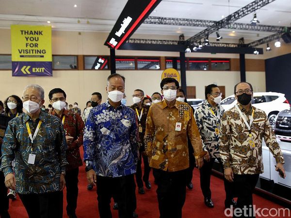 Digelar di JCC, Menperin Agus Gumiwang Buka Jakarta Auto Week 2022