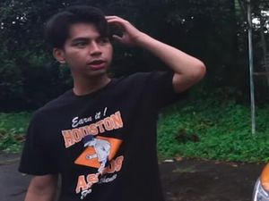 Dimas Baam Dihukum Raffi Ahmad Usai Alami Kecelakaan Mobil Dimas Baam Dihukum Raffi Ahmad Usai Alami Kecelakaan Mobil