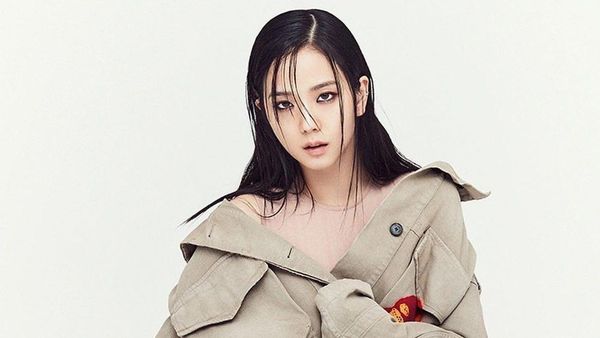 8 Gaya Jisoo BLACKPINK di Pemotretan Terbaru, Bak Model Banjir Pujian Fans