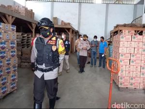 Minyak Goreng Masih Langka, Kapolres Sumedang Cek Gudang Distributor Minyak Goreng Masih Langka, Kapolres Sumedang Cek Gudang Distributor