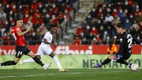 Gol bagi Madrid baru tercipta pada menit ke-55 yang diceploskan oleh Vinicius Junior ke gawang Mallorca.