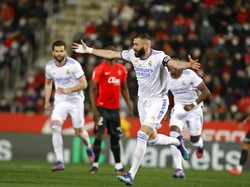 Real Madrid jaga kans juara Liga Spanyol. Madrid memimpin klasemen dengan koleksi 66 poin dari 28 laga, unggul 10 poin dari Sevilla di tempat kedua (AP)