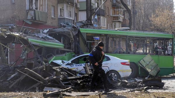 Penampakan Ibu Kota Ukraina Porak Poranda Diserang Rusia