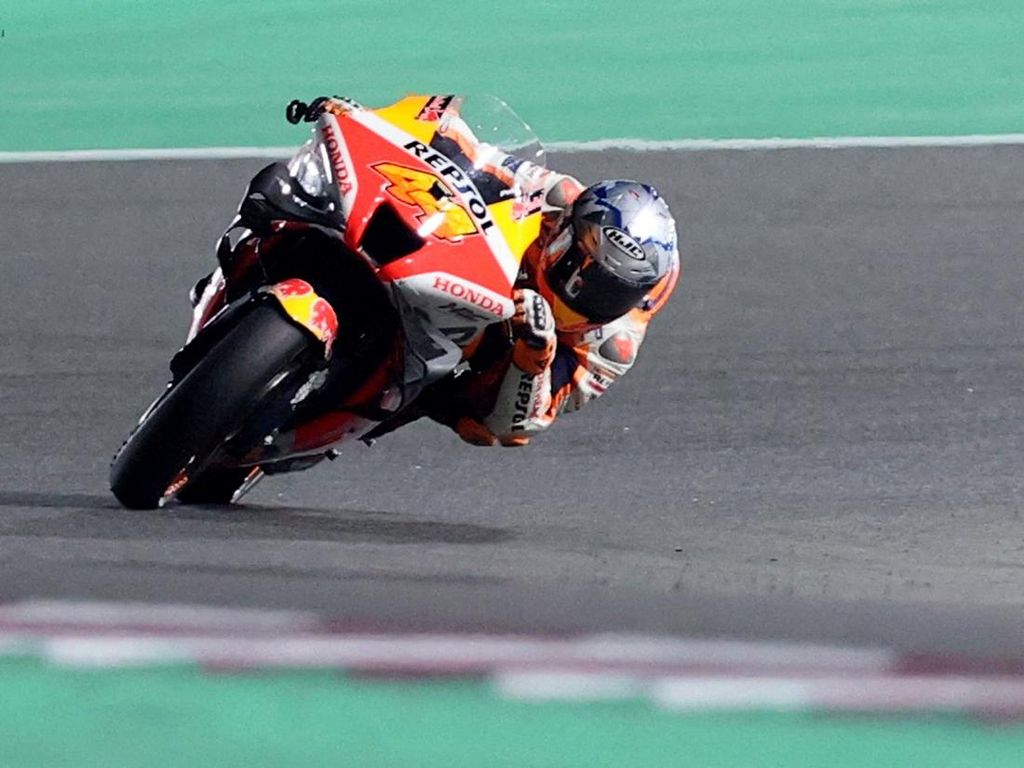Finis ke-19 di MotoGP Mandalika, Pol Espargaro Punya Masalah Helm