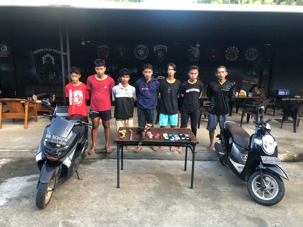 8 Orang Serang Pria di Makassar Pakai Samurai hingga Tangan Putus Ditangkap