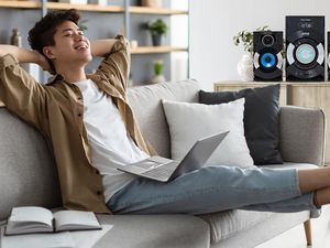 Menilik Deretan Inovasi dan Produk Rajanya Audio Menilik Deretan Inovasi dan Produk Rajanya Audio