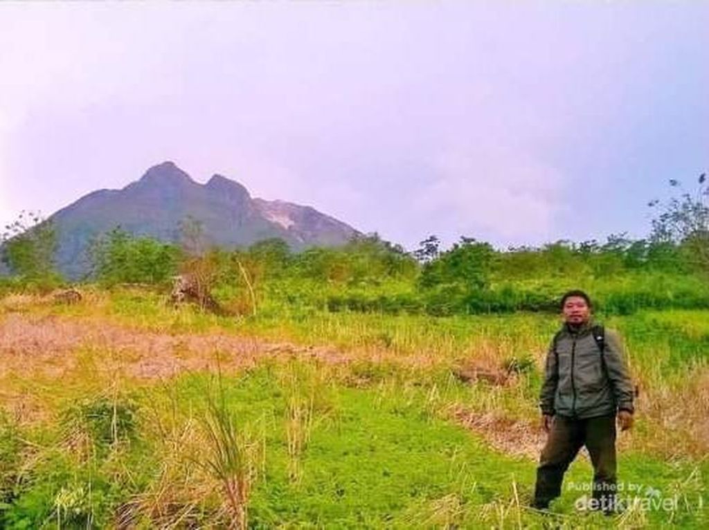 Rehat Sejenak di Obyek Wisata Gunung Egon Sikka