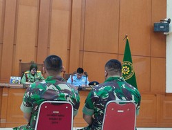 Air Mata Anak Buah Kolonel Priyanto Saat Bersaksi Buang Handi-Salsa