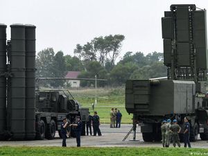 Terancam Sanksi AS, India Kaji Ulang Sistem Alutsista Rusia