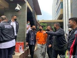 Analisa Pakar Gestur soal Ekspresi Doni Salmanan Saat Minta Maaf