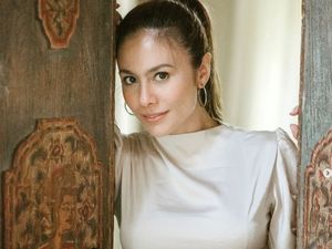 5 Artis Indonesia yang Pernah Pacari Pria Lebih Muda, Terbaru Wulan Guritno 5 Artis Indonesia yang Pernah Pacari Pria Lebih Muda, Terbaru Wulan Guritno