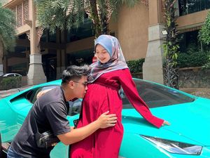 Potret Wanita Hamil yang Viral karena Sogok Suami Pakai Lamborghini Rp 6 M
