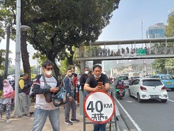 Antusiasme Warga Jelang Parade Pebalap MotoGP di Kawasan Patung Kuda