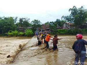 Banjir Bandang Terjang Brebes, 5 Rumah Rata dengan Tanah