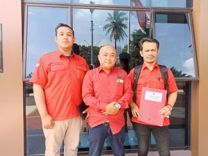 Pelapor Jelaskan Alasan Polisikan Cuitan Andi Arief Meski Isinya Bertanya