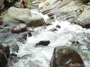 Main-main ke Surga Tersembunyi Purwakarta, Ada Curug Mahrom & Leuwi Goong Main-main ke Surga Tersembunyi Purwakarta, Ada Curug Mahrom & Leuwi Goong