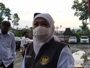 Khofifah Minta Produsen Minyak Goreng Distribusikan Produknya di Jatim Khofifah Minta Produsen Minyak Goreng Distribusikan Produknya di Jatim