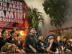 Warga Sedulur Sikep Kenang Satu Abad Samin Surosentiko