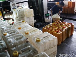 Pengusaha Wajib Produksi Minyak Goreng Curah, Disubsidi Pemerintah