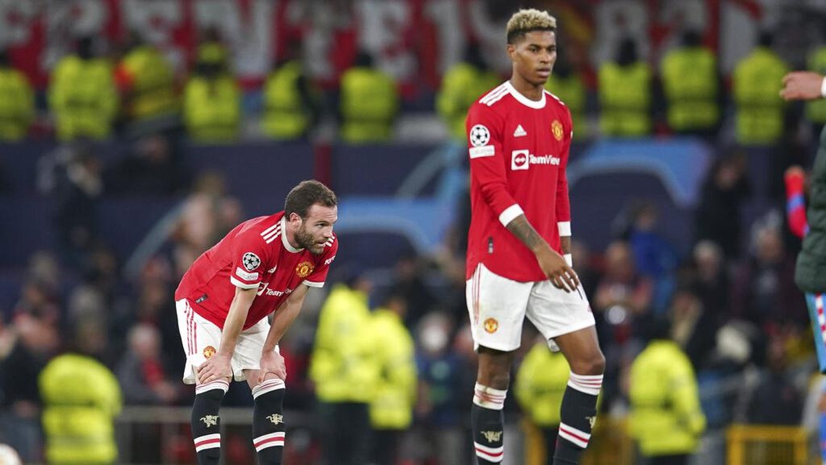 Manchester United lima musim tanpa gelar. (Foto: AP/Dave Thompson)