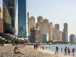 Mengapa Banyak Orang Kaya Rusia Menyingkir ke Uni Emirat Arab?