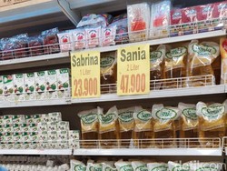 Emak-emak Menjerit Saat Stok Minyak Goreng Melimpah Tapi Mahal