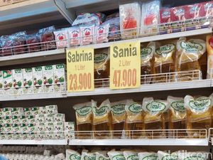 Emak-emak Menjerit Saat Stok Minyak Goreng Melimpah Tapi Mahal Emak-emak Menjerit Saat Stok Minyak Goreng Melimpah Tapi Mahal