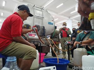 6.000 Kilogram Minyak Goreng Curah Digelontorkan ke Pedagang di Ponorogo