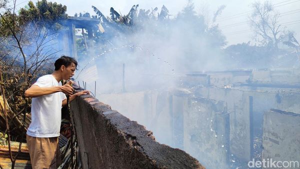 Rumah Warga di Mampang Prapatan VII, Jaksel Kebakaran