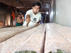 Perajin Tempe Boyolali Terus Putar Otak Hadapi Amukan Harga Kedelai