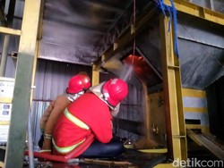 Gudang Gabah di Lamongan Ludes Terbakar, Kerugian Capai Rp 100 juta