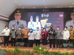 Gubsu Janji Perbaiki Jalan Rusak yang Dikeluhkan Sejumlah Bupati Gubsu Janji Perbaiki Jalan Rusak yang Dikeluhkan Sejumlah Bupati