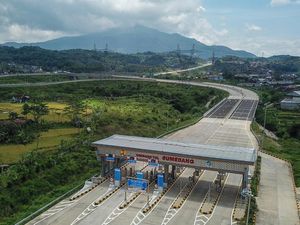 Foto Udara Proyek Tol Cisumdawu Seksi II yang Hampir Rampung Foto Udara Proyek Tol Cisumdawu Seksi II yang Hampir Rampung