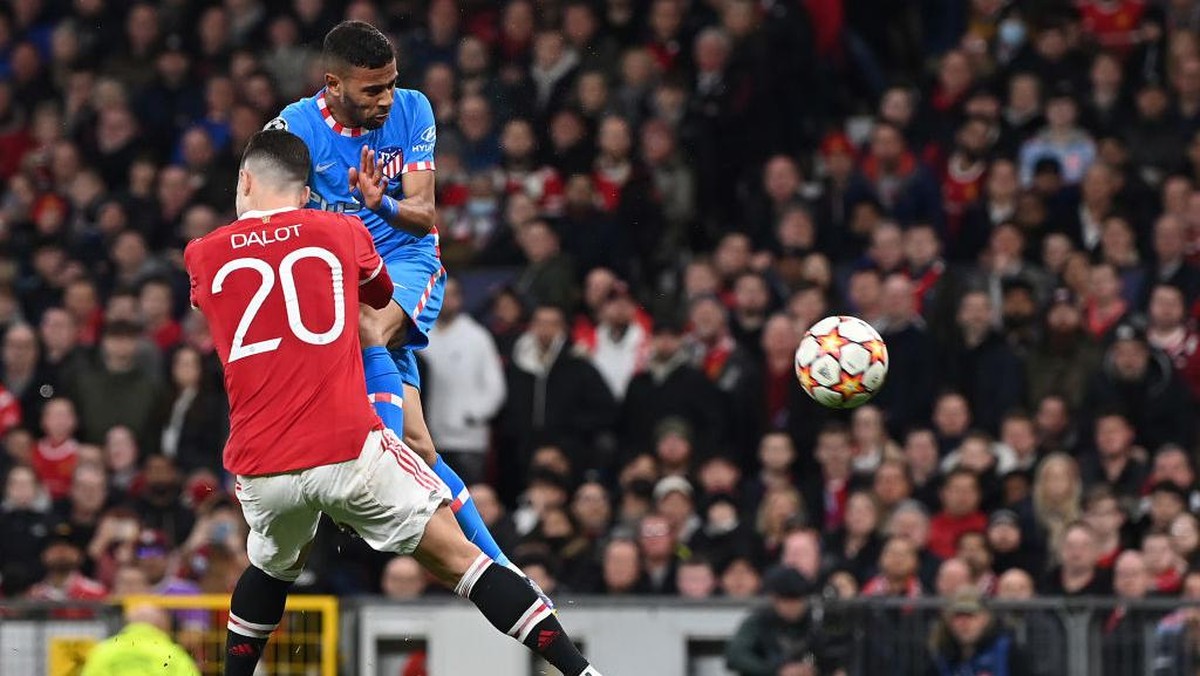 Proses ketika Lodi mencetak gol pertama Atletico. Foto: Getty Images/Shaun Botterill