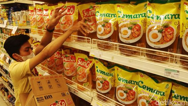 Harga Minyak Goreng Kemasan Mulai Melandai