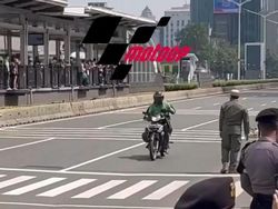 Cerita Perekam Video Ojol Bawa Paket Ngaspal di Jalur Steril Parade MotoGP
