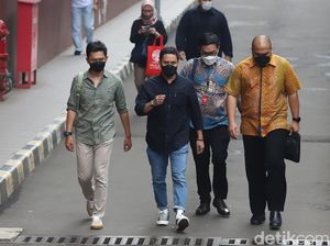 Arief Muhammad di Bareskrim: Aku dengan Senang Hati Datang Arief Muhammad di Bareskrim: Aku dengan Senang Hati Datang