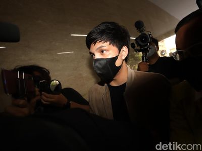 Potret Atta Halilintar Datangi Mabes Polri Gara-gara Tas Dior dari Doni Salmanan